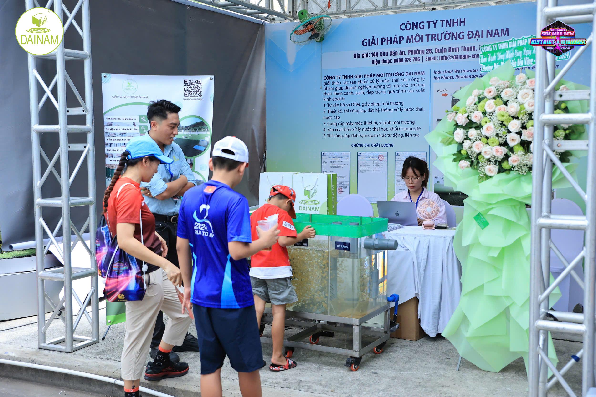 Đại Nam tại khu Expo District 1 Midnight Run 2024 - Cùng cộng đồng xây dựng một tương lai xanh